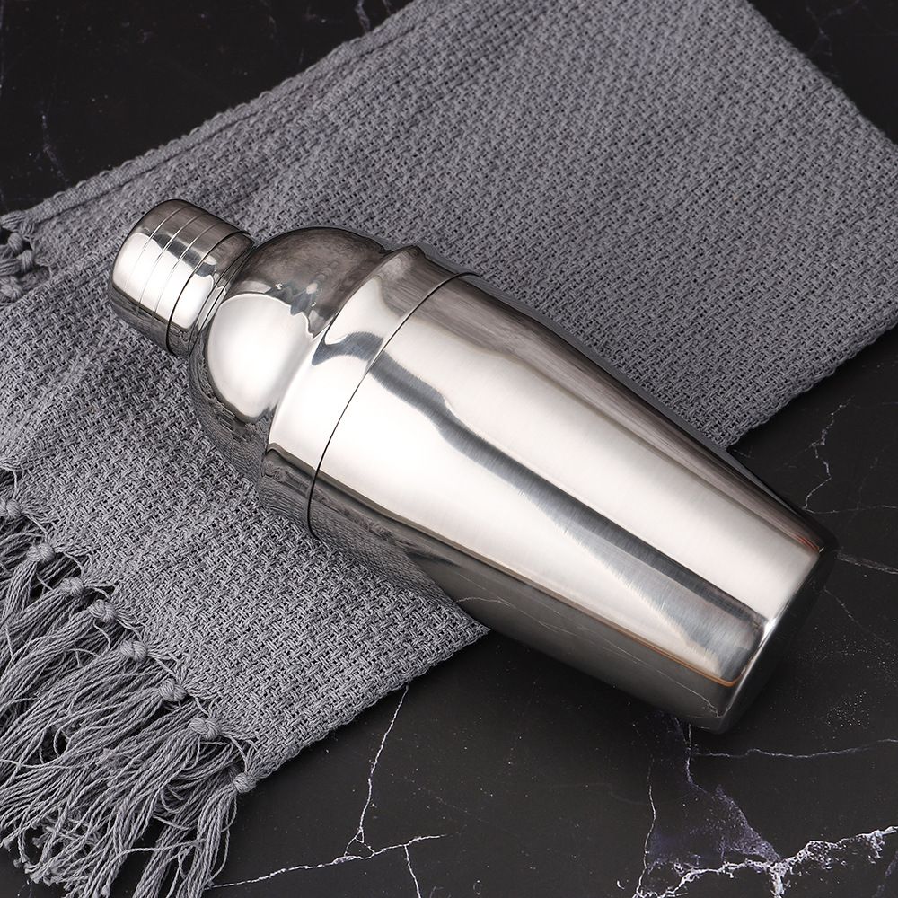 Bar Cocktail Shaker, 19.4oz Martini Shaker Drink Mixer with Built-In Strainer for Bartending – Stainless Steel Bartender