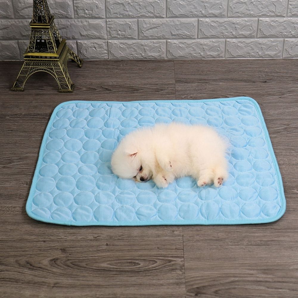 Cooling Mat for Dogs, Summer Pet Ice Mat Dog Mat Ice Silk Mat Cool Mat Pet Supplies, Cooling Mat for Dogs Self Cooling Pad(B,Blue, 15.7x19.7in)