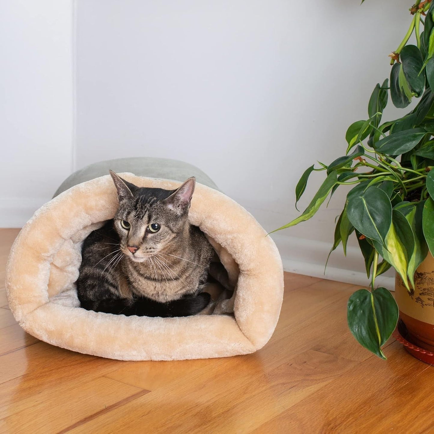 Universal Pet Warm Bed Dark Brown