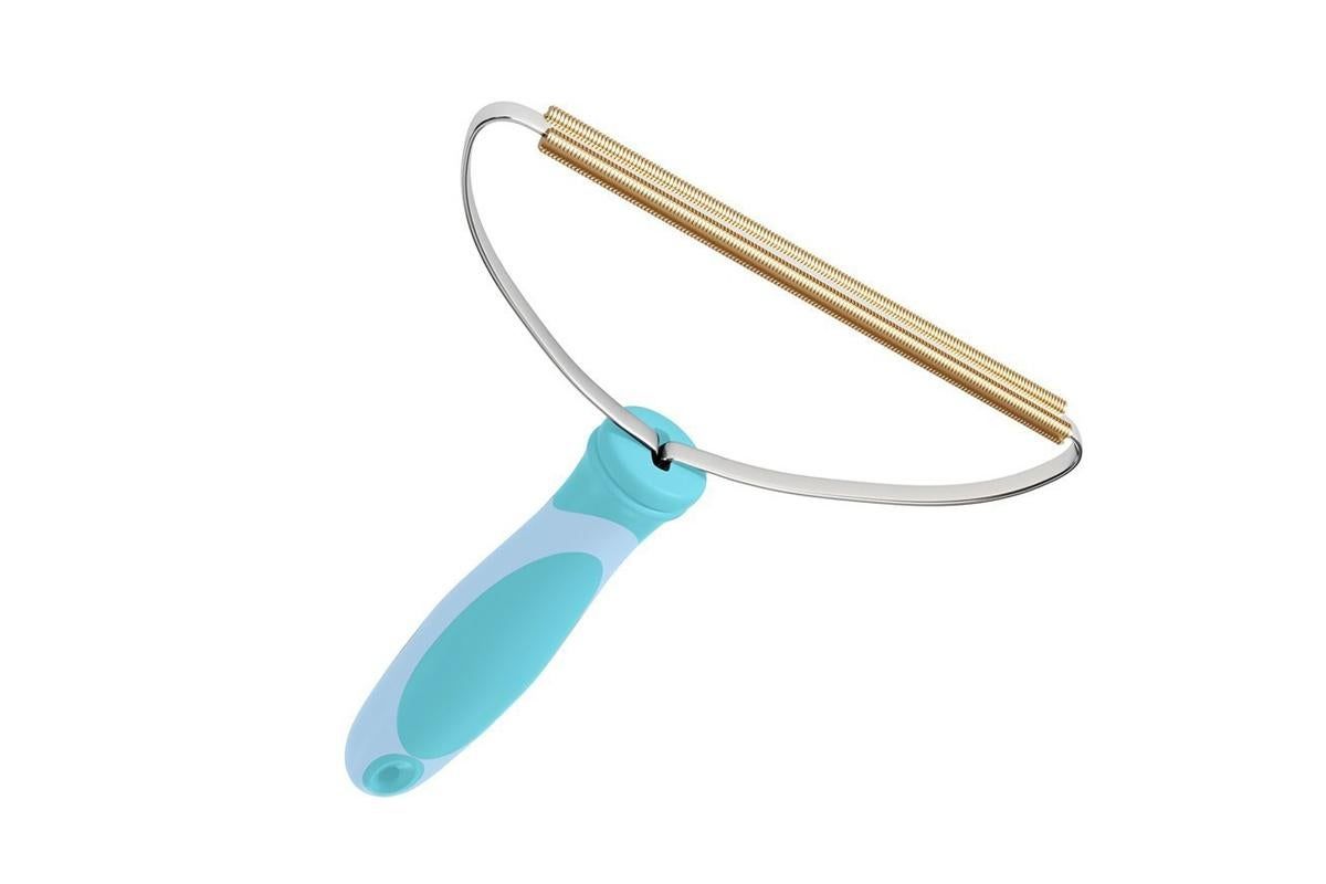 Carpet Rake for Pet Hair Removal Rotating Carpet Rake Scraper