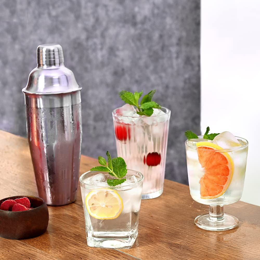 Bar Cocktail Shaker, 19.4oz Martini Shaker Drink Mixer with Built-In Strainer for Bartending – Stainless Steel Bartender