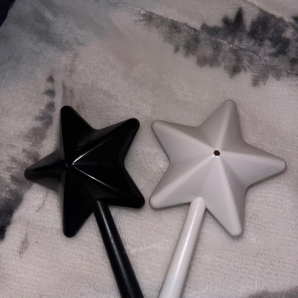 Two-Pack, Halloween, Christmas Kitchen Accessories(black&white)Salt and pepper shaker magic wands Duo salt / pepper