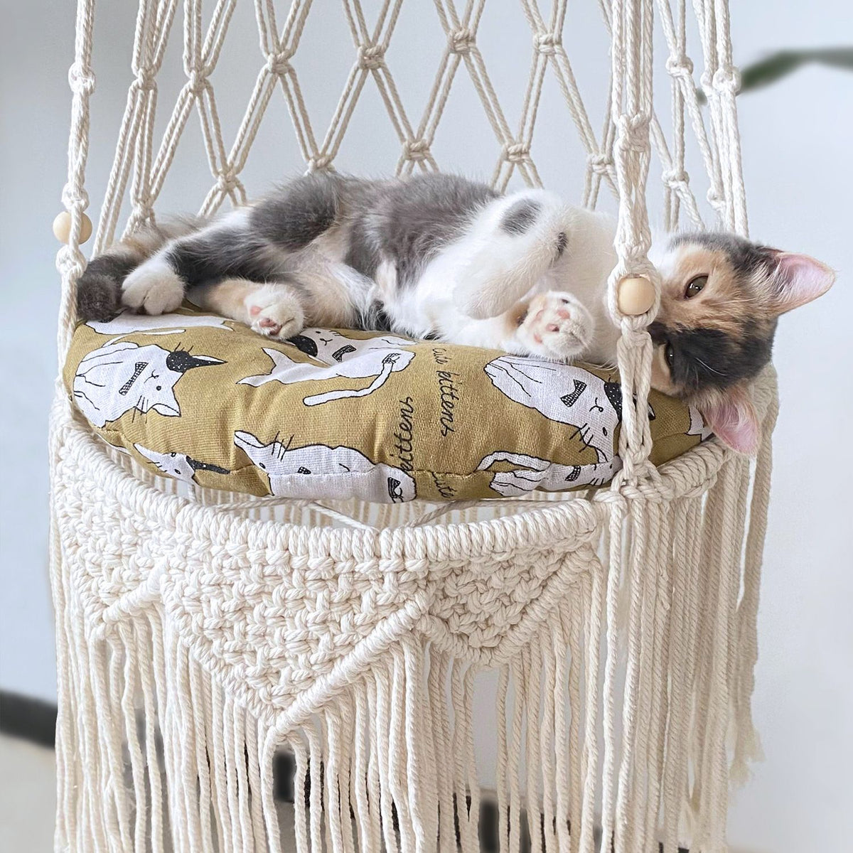 Additional product view: Boho Macrame Hanging Cat Hammock with Round Cushion, 112 cm